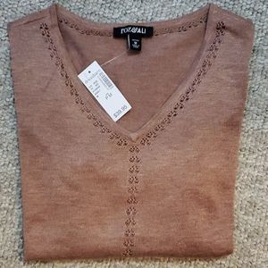 NWT Sweater lightweight Mauve